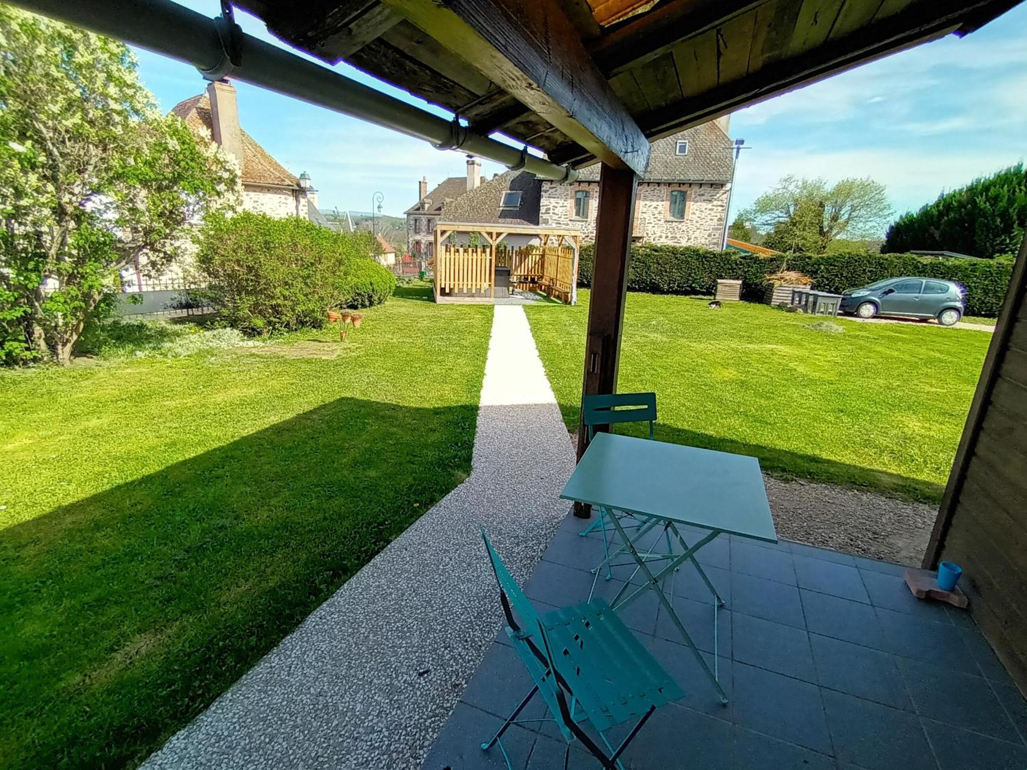 Le Miraillet, Chambre Hote Saint-Illide Bagian luar foto